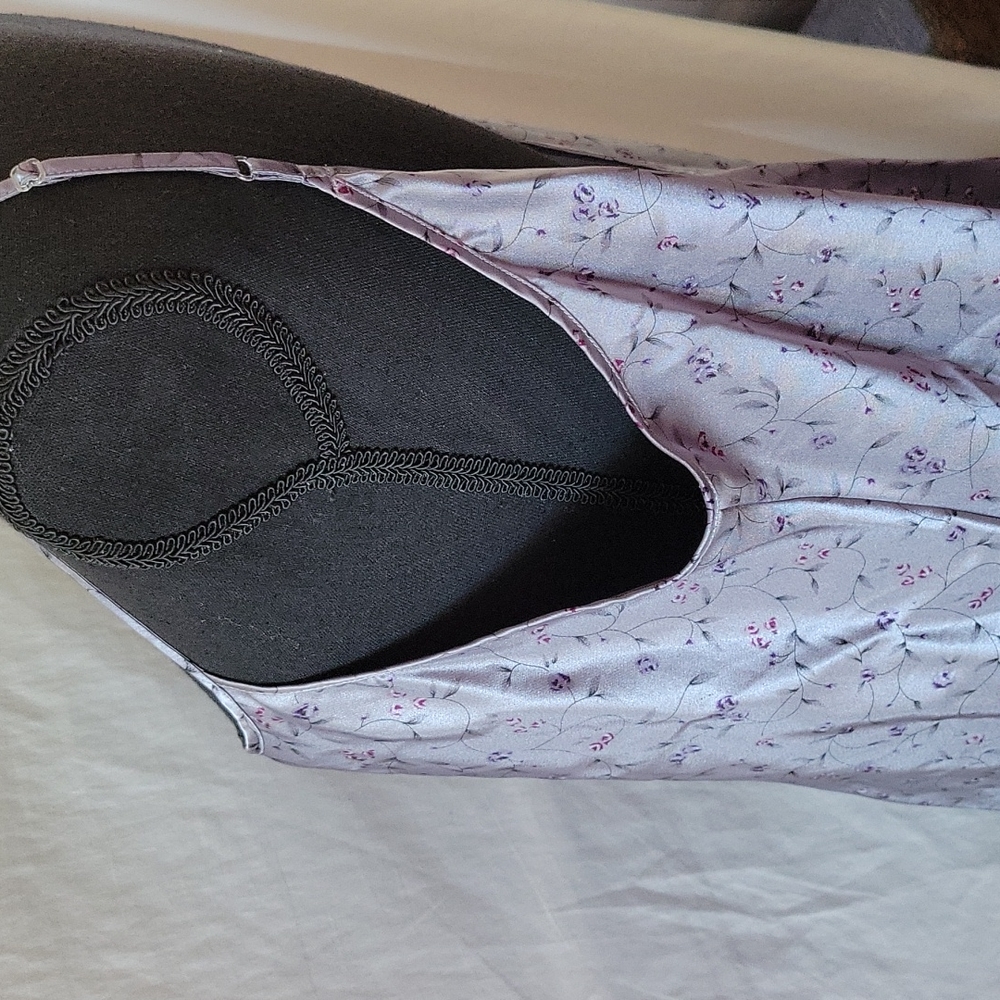 Delicate Treasures Intimates - Picture 9 of 13